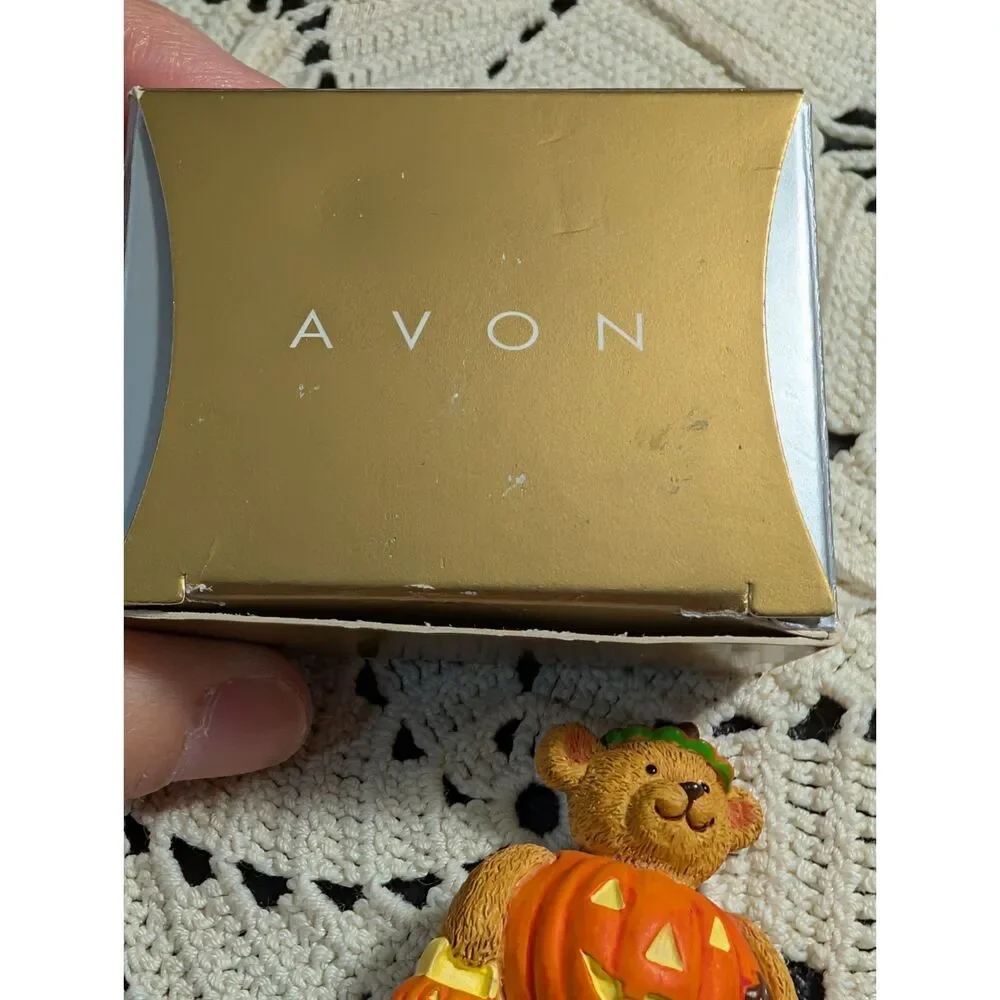 Vintage 1999 Avon Teddy Bear Pumpkin Pin Brooch Halloween Jack O Lantern Boxed